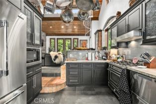 Single Family Residence, 6641 Clear Springs rd, Simi Valley, CA 93063 - 13