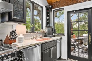 Single Family Residence, 6641 Clear Springs rd, Simi Valley, CA 93063 - 15