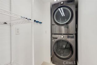 Single Family Residence, 11354 Sunshine ter, Studio City, CA 91604 - 17