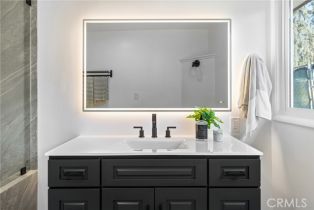 Single Family Residence, 914 Grinnell dr, Burbank, CA 91501 - 38