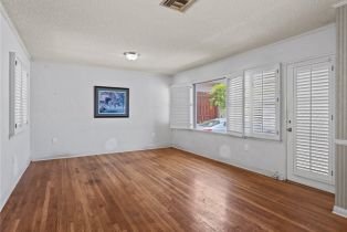 Single Family Residence, 2724 Scott rd, Burbank, CA 91504 - 13