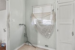 Single Family Residence, 2724 Scott rd, Burbank, CA 91504 - 21