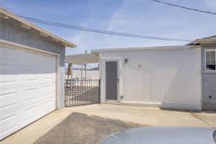 Single Family Residence, 2724 Scott rd, Burbank, CA 91504 - 26