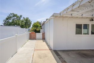 Single Family Residence, 2724 Scott rd, Burbank, CA 91504 - 33