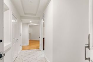 Condominium, 15206 Burbank blvd, Sherman Oaks, CA 91411 - 2