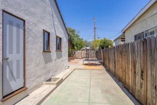 Single Family Residence, 334 Lomita st, Burbank, CA 91506 - 44