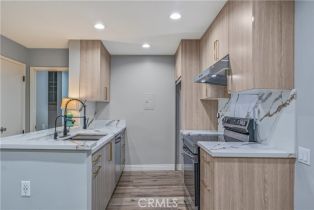 Condominium, 5460 White Oak ave, Encino, CA 91316 - 6