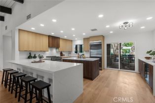 Single Family Residence, 24201 Caris st, Woodland Hills, CA 91367 - 19