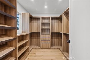 Single Family Residence, 24201 Caris st, Woodland Hills, CA 91367 - 34