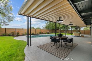 Single Family Residence, 24201 Caris st, Woodland Hills, CA 91367 - 41