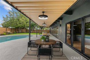 Single Family Residence, 24201 Caris st, Woodland Hills, CA 91367 - 42
