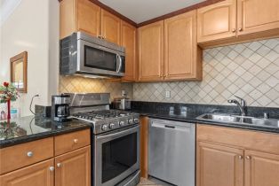 Condominium, 421 Santa Anita ave, Burbank, CA 91501 - 5