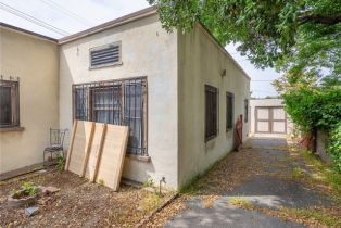 Single Family Residence, 211 Bel Aire dr, Burbank, CA 91501 - 38