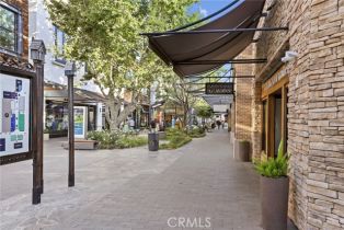 Single Family Residence, 6452 Hanna ave, Woodland Hills, CA 91303 - 36