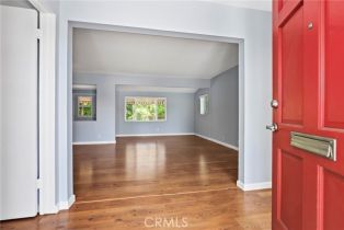 Single Family Residence, 6452 Hanna ave, Woodland Hills, CA 91303 - 5