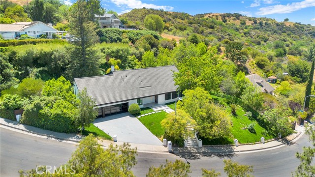 Single Family Residence, 20101 Greenbriar dr, Tarzana, CA 91356 - 1