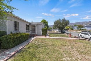 Single Family Residence, 2505 North Keystone street, Burbank, CA 91504 - 24