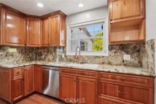 Single Family Residence, 6552 Farralone ave, Woodland Hills, CA 91303 - 6