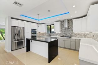 Single Family Residence, 15221 Valley Vista blvd, Sherman Oaks, CA 91403 - 8