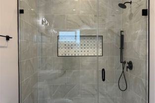 , 820 Tujunga ave, Burbank, CA 91501 - 6