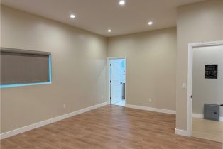 , 820 Tujunga ave, Burbank, CA 91501 - 7