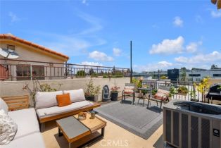 Condominium, 14535 Margate st, Sherman Oaks, CA 91411 - 4