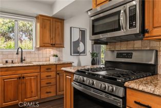 Condominium, 4230 Whitsett ave, Studio City, CA 91604 - 14