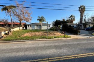 Residential Income, 3561 Russell St, Riverside, CA  Riverside, CA 92501