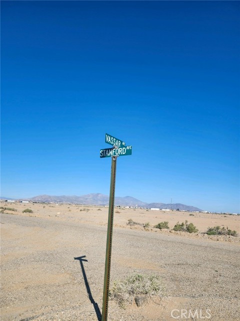 , 1111 Stanford ave, Thermal, CA 92274 - 1