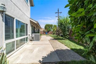 Single Family Residence, 1971 Oakland Hills dr, Corona, CA 92882 - 35