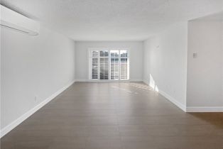 Condominium, 8566 Van Ness ct, Huntington Beach, CA 92646 - 11