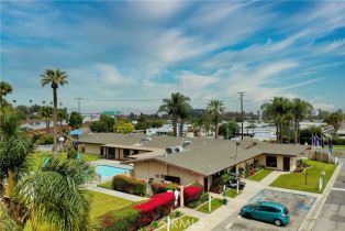 , 63 Round Table, Riverside, CA 92507 - 26