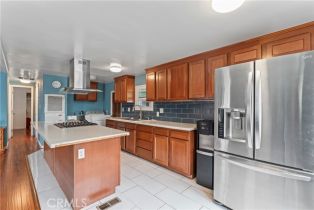 , 63 Round Table, Riverside, CA 92507 - 6