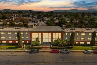 Condominium, 400  N Acacia AVE, Fullerton, CA  Fullerton, CA 92831