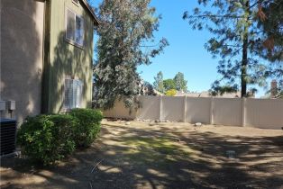 Condominium, 2548 Avenida Del, Corona, CA 92882 - 12