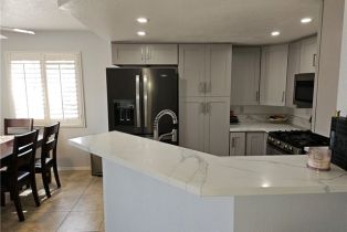 Condominium, 2548 Avenida Del, Corona, CA 92882 - 5