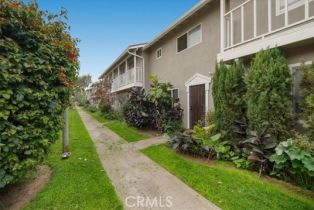 Condominium, 1777 Mitchell AVE, Tustin, CA  Tustin, CA 92780