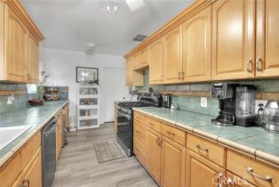 Single Family Residence, 1215 Palm ave, Corona, CA 92879 - 7