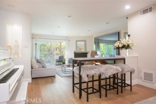 Condominium, 16040 Sunset blvd, Pacific Palisades, CA 90272 - 4
