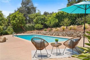 Single Family Residence, 1987 Windover rd, Pasadena, CA 91107 - 4