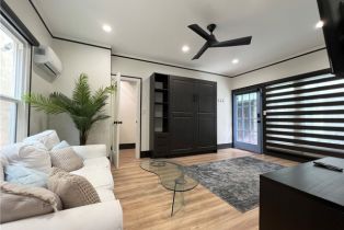 , 932 2nd st, Long Beach, CA 90802 - 2