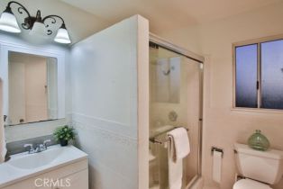 Single Family Residence, 17252 Apel ln, Huntington Beach, CA 92649 - 10