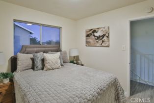 Single Family Residence, 17252 Apel ln, Huntington Beach, CA 92649 - 12