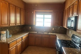 Single Family Residence, 424 7th st, Corona, CA 92882 - 5