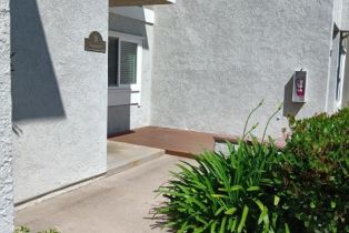 Condominium, 18 Goldenbush, Irvine, CA 92604 - 3