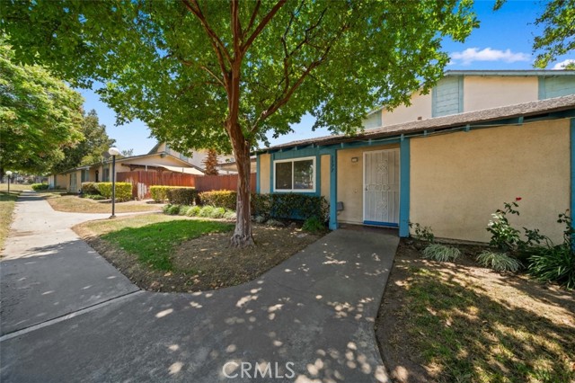 Condominium, 1377 Wheaton way, Riverside, CA 92507 - 1