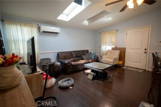 Single Family Residence, 161 Cota st, Corona, CA 92882 - 5