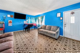 Single Family Residence, 10636 Wolfe ave, Riverside, CA 92505 - 10