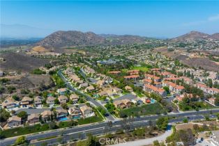 Single Family Residence, 1931 Madera cir, Corona, CA 92879 - 30