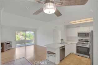 Condominium, 1995 Las Colinas cir, Corona, CA 92879 - 6